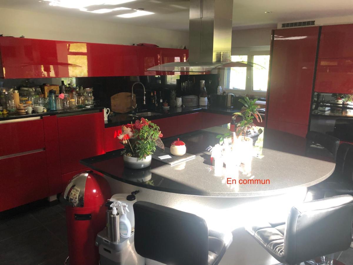 Logement Chez L'Habitant Etage Independant Grone Luaran gambar