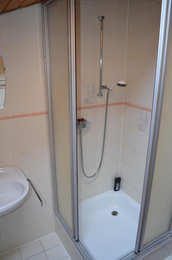 Logement Chez L'Habitant Etage Independant Grone Luaran gambar
